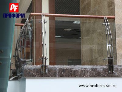 Ограждения из нержавеющей стали для атриумов, балконов и парапетов. №2